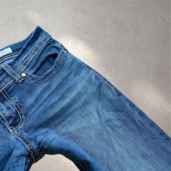 BKE “Payton” Low Rise Bootcut Jeans - Picture 6 of 8